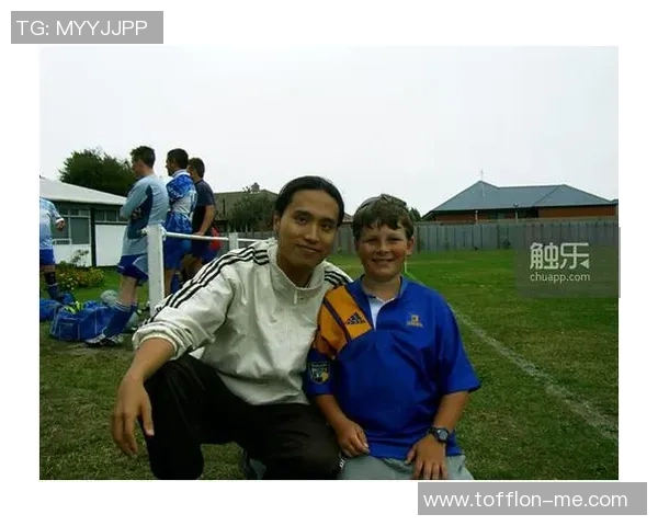 泰国足球明星队长的传奇之路与球队辉煌背后的故事